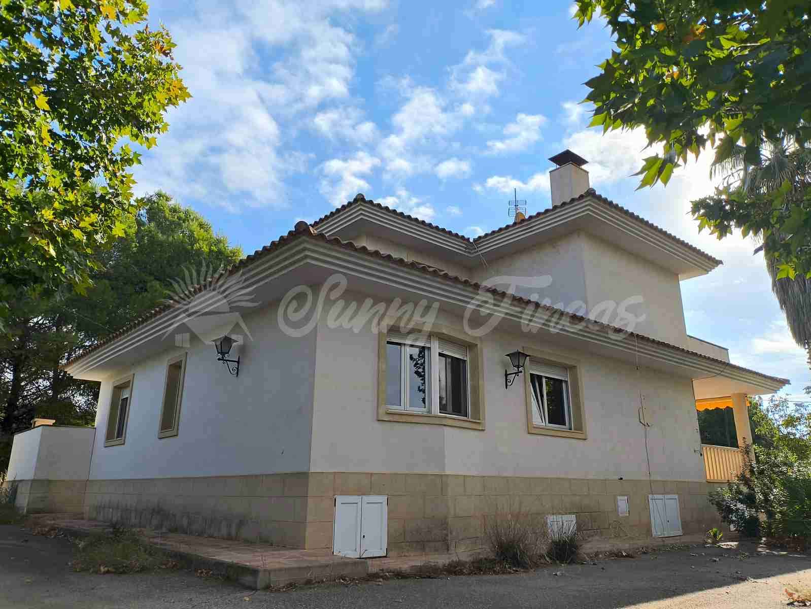 4 soveværelse Villa til salg i Yecla med garage - € 299.000 (Ref: 9282581)