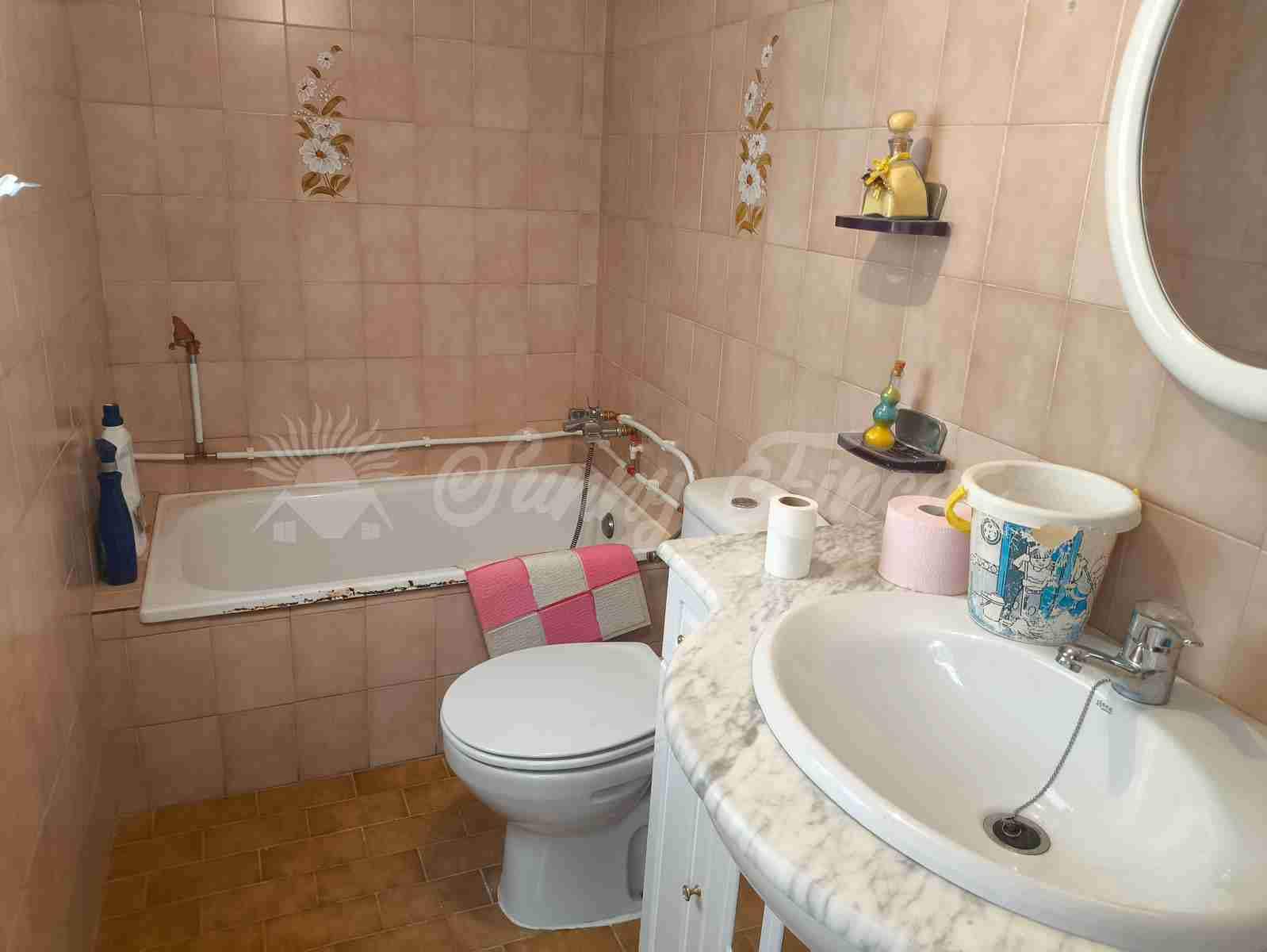 5 bedroom Townhouse for sale in Raspay - € 74,995 (Ref: 9340068)