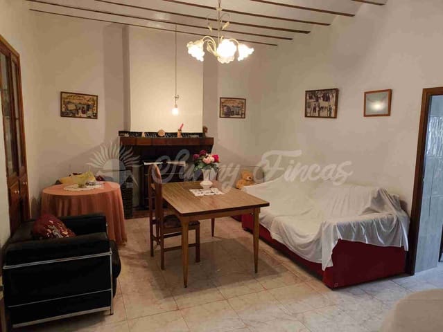 5 bedroom Townhouse for sale in Raspay, Yecla - € 74,995 (Ref: 9340068)