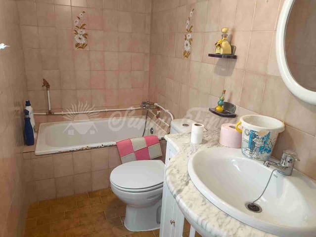 5 bedroom Townhouse for sale in Raspay, Yecla - € 74,995 (Ref: 9340068)