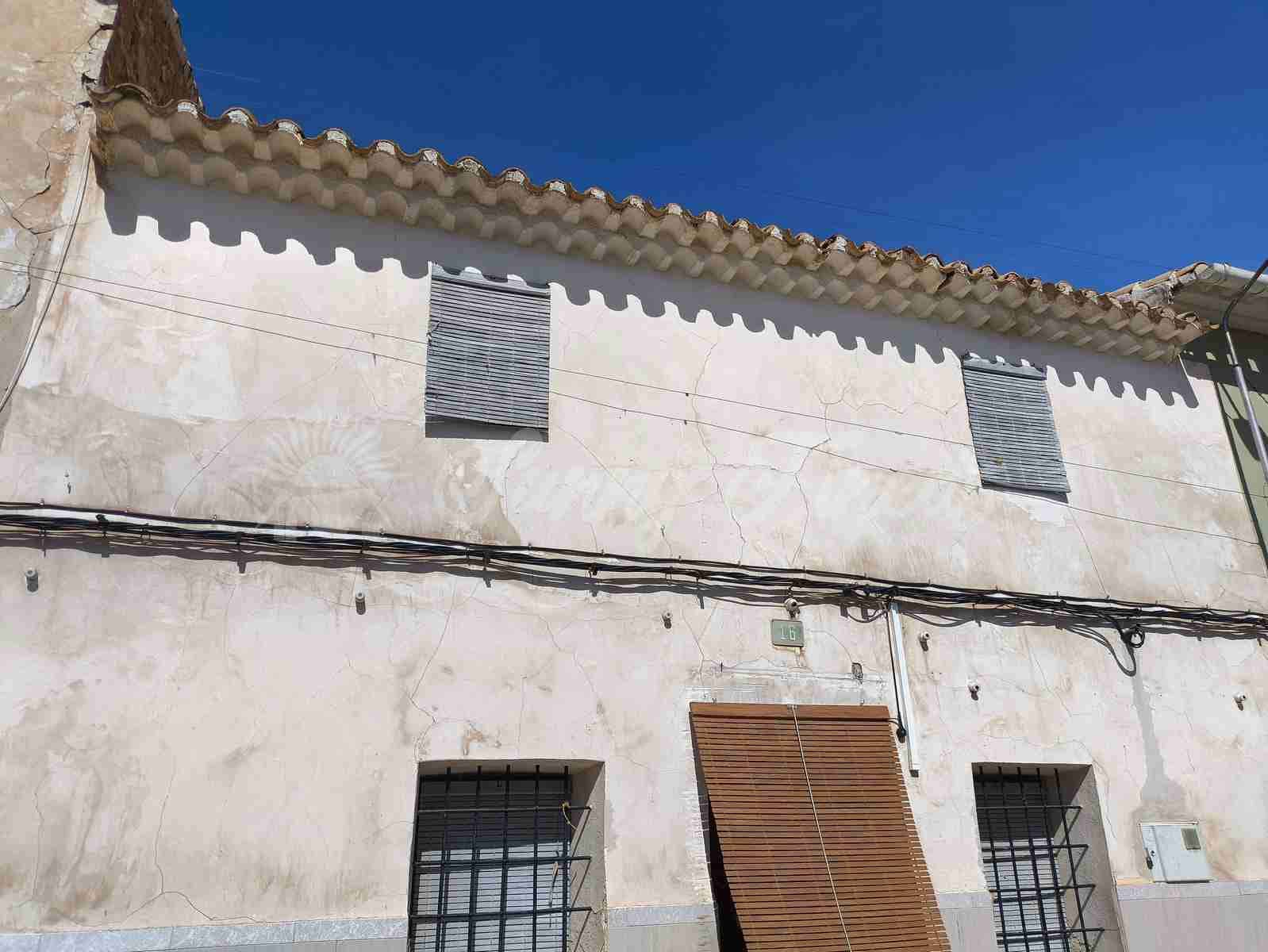 5 bedroom Townhouse for sale in Raspay - € 74,995 (Ref: 9340068)