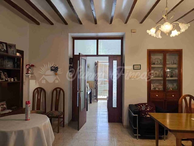 5 bedroom Townhouse for sale in Raspay, Yecla - € 74,995 (Ref: 9340068)
