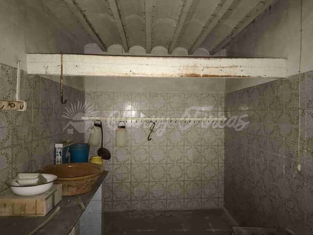 6 sovrum Hus till salu i Pinoso med garage - 75 000 € (Ref: 9340169)