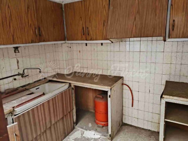 6 sovrum Hus till salu i Pinoso med garage - 75 000 € (Ref: 9340169)