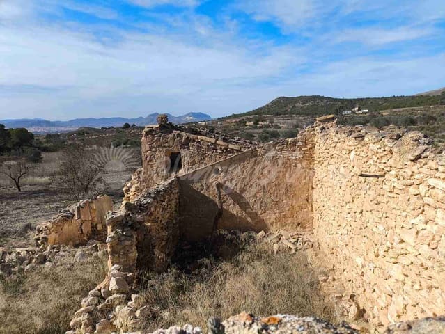 Ruïne te koop in Yecla - € 30.000 (Ref: 9400028)