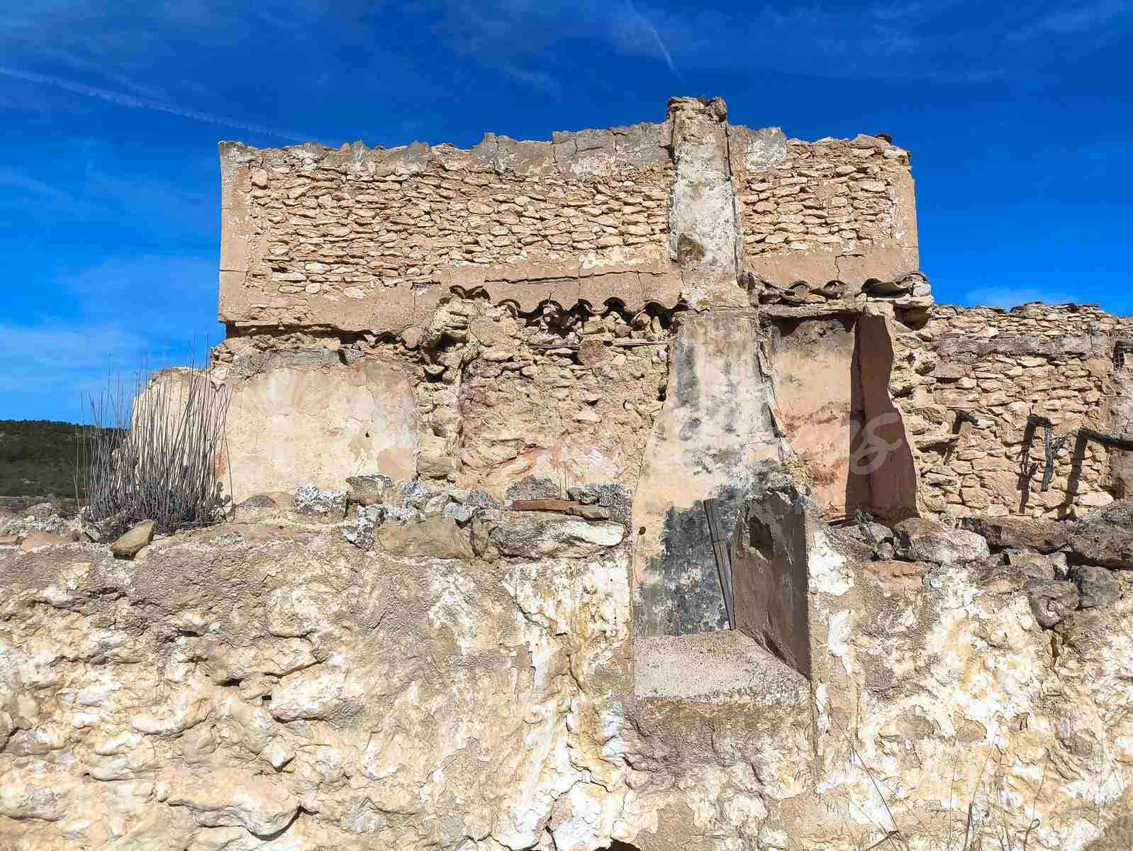 Ruin till salu i Yecla - 30 000 € (Ref: 9400028)