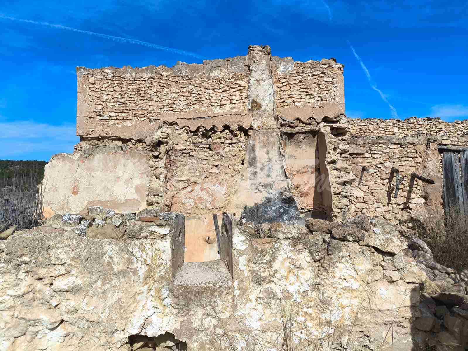Ruin till salu i Yecla - 30 000 € (Ref: 9400028)