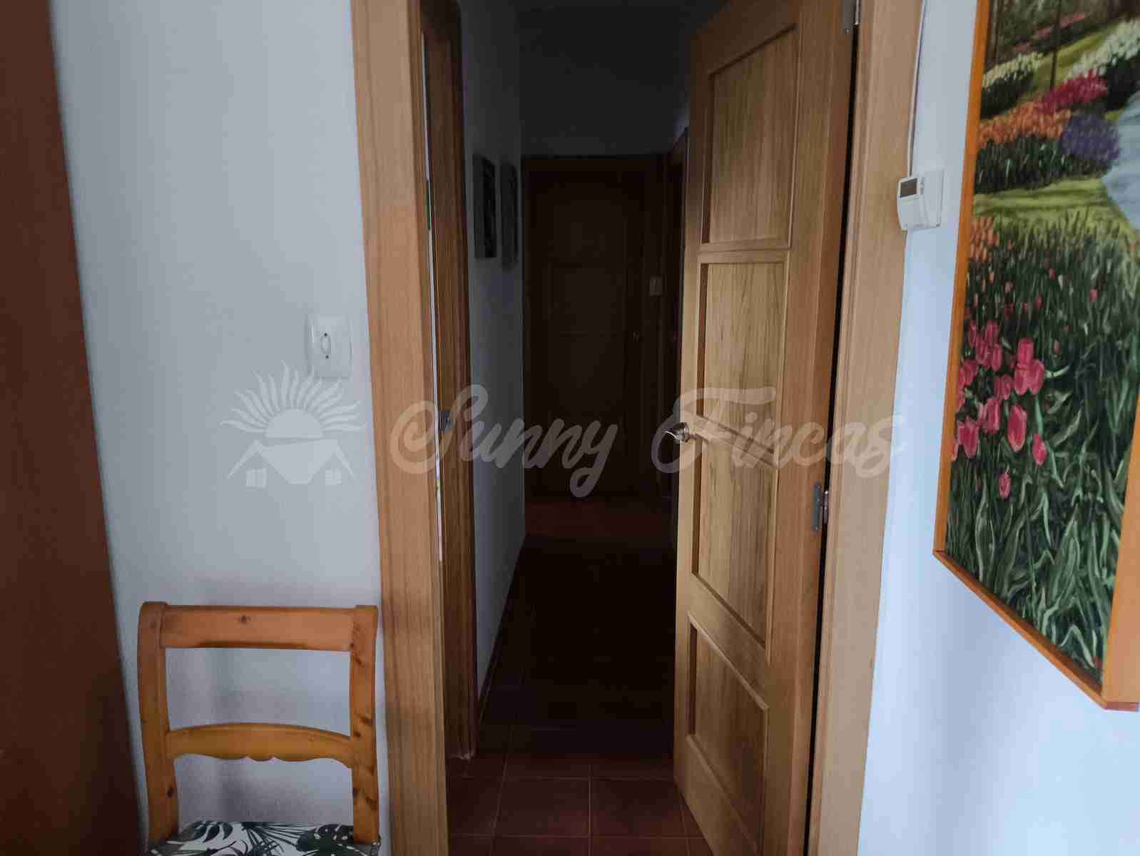 4 slaapkamer Finca/Landhuis te koop in Almansa met zwembad garage - € 235.000 (Ref: 9404572)