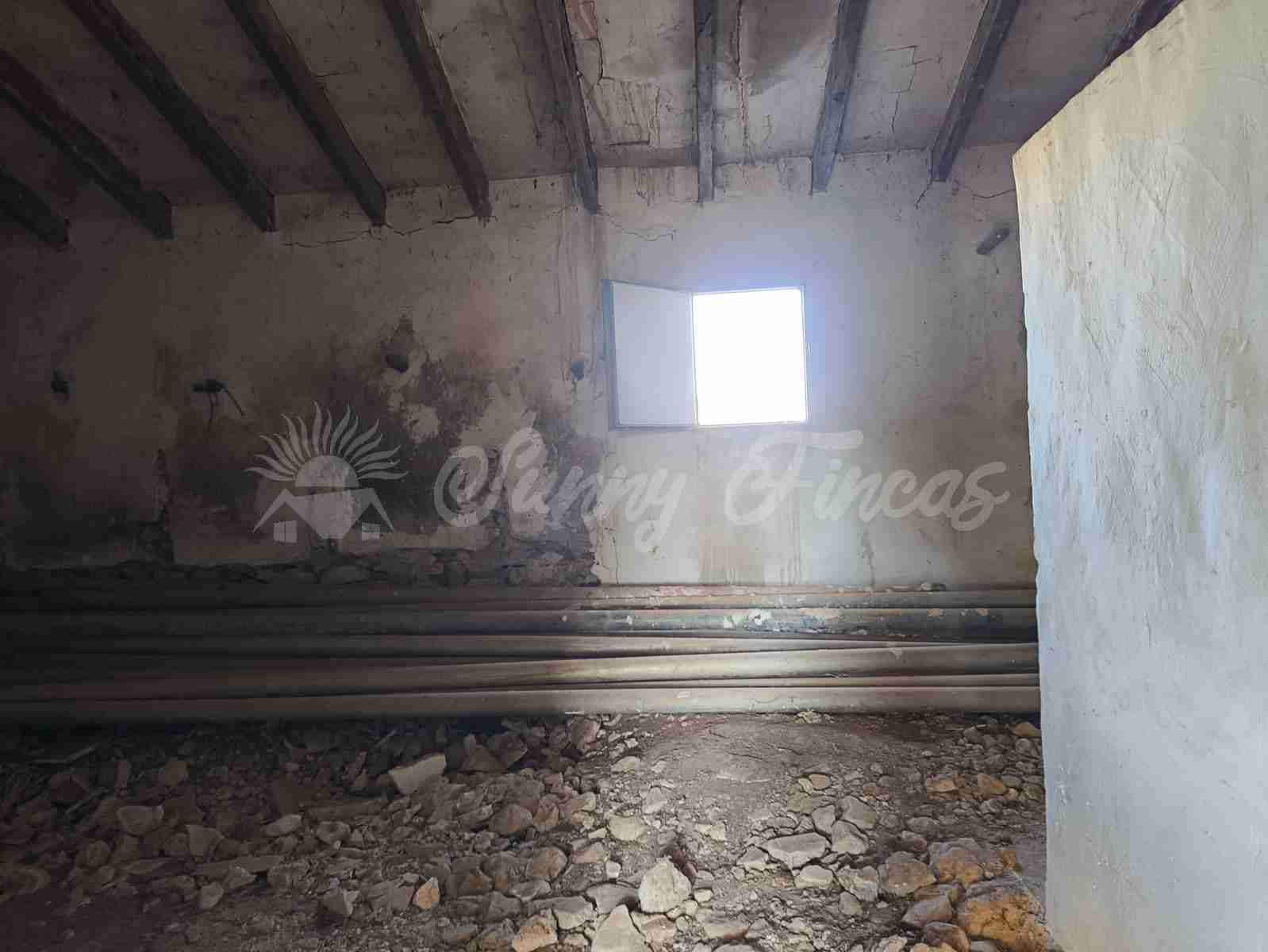 Ruïne te koop in Yecla - € 28.000 (Ref: 9417733)