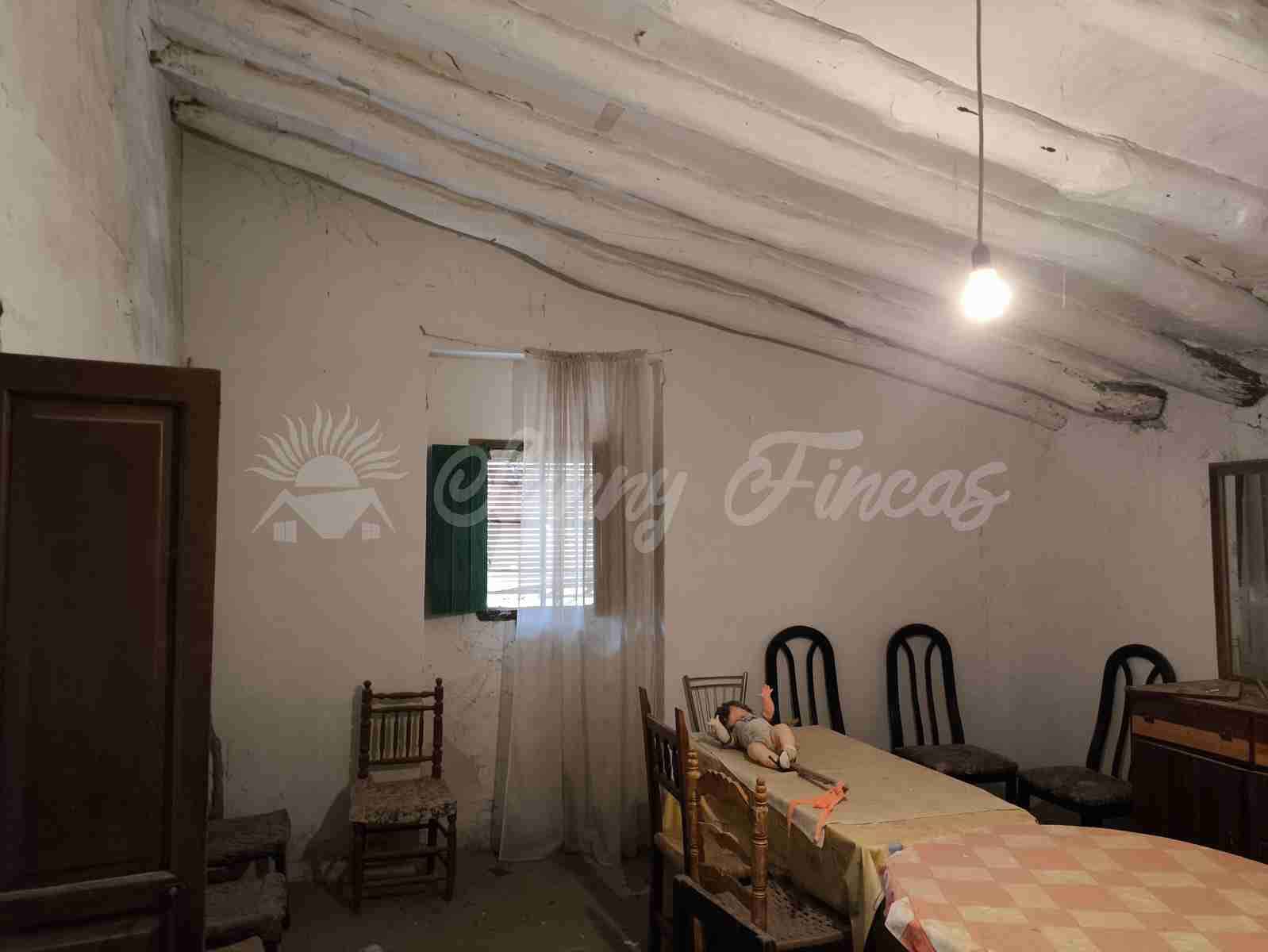 2 sypialnia Finka/Dom wiejski na sprzedaż w Almansa z basenem garażem - 125 000 € (Ref: 9532158)