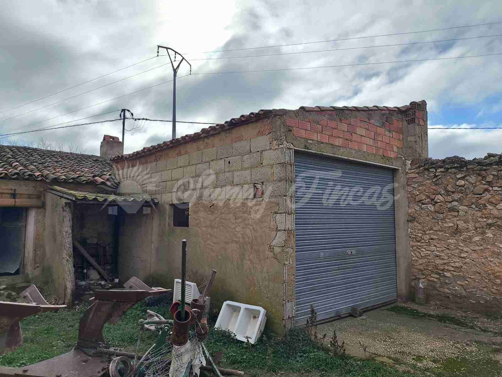 2 sypialnia Finka/Dom wiejski na sprzedaż w Almansa z basenem garażem - 125 000 € (Ref: 9532158)