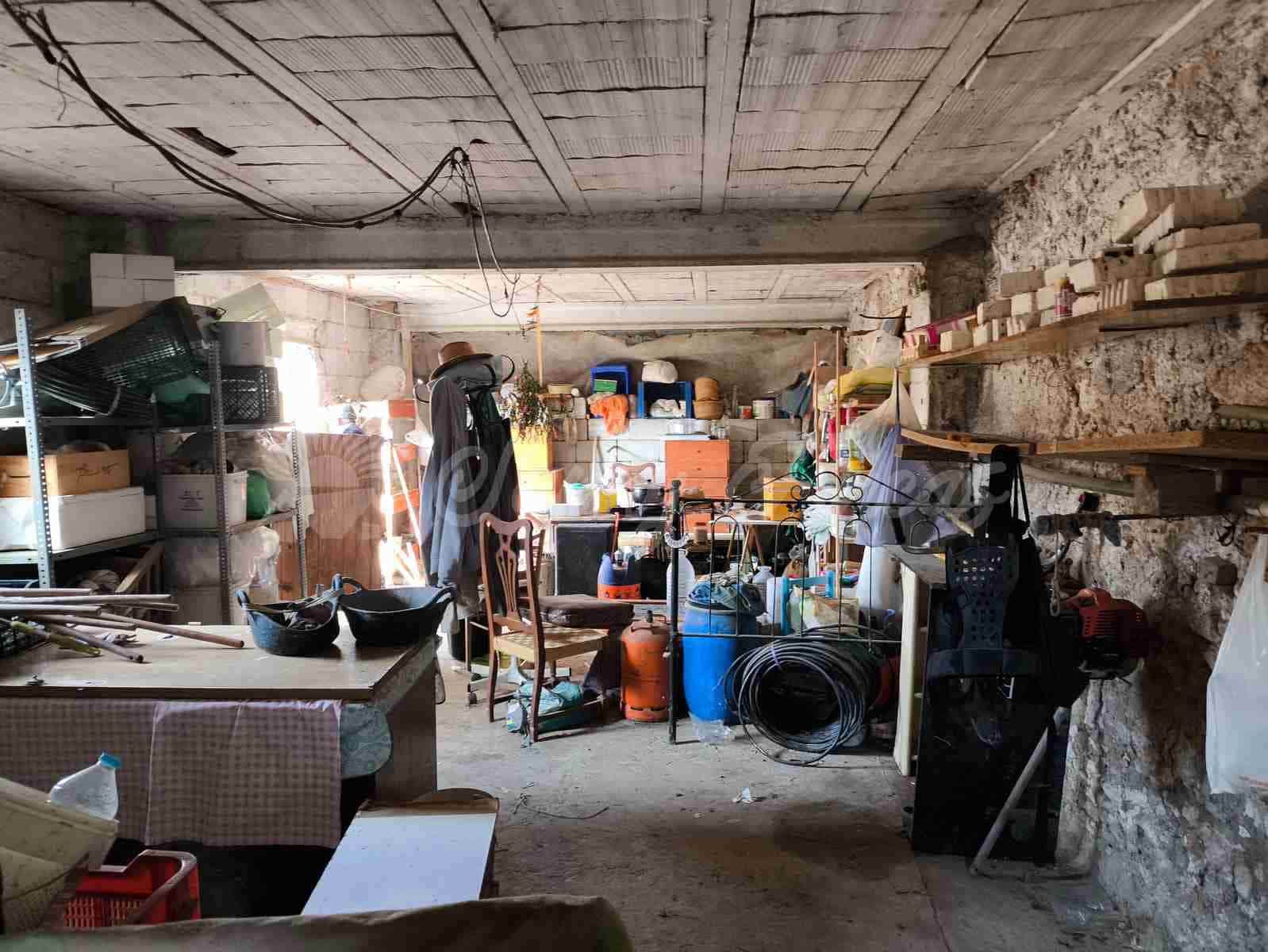 2 sypialnia Finka/Dom wiejski na sprzedaż w Almansa z basenem garażem - 125 000 € (Ref: 9532158)