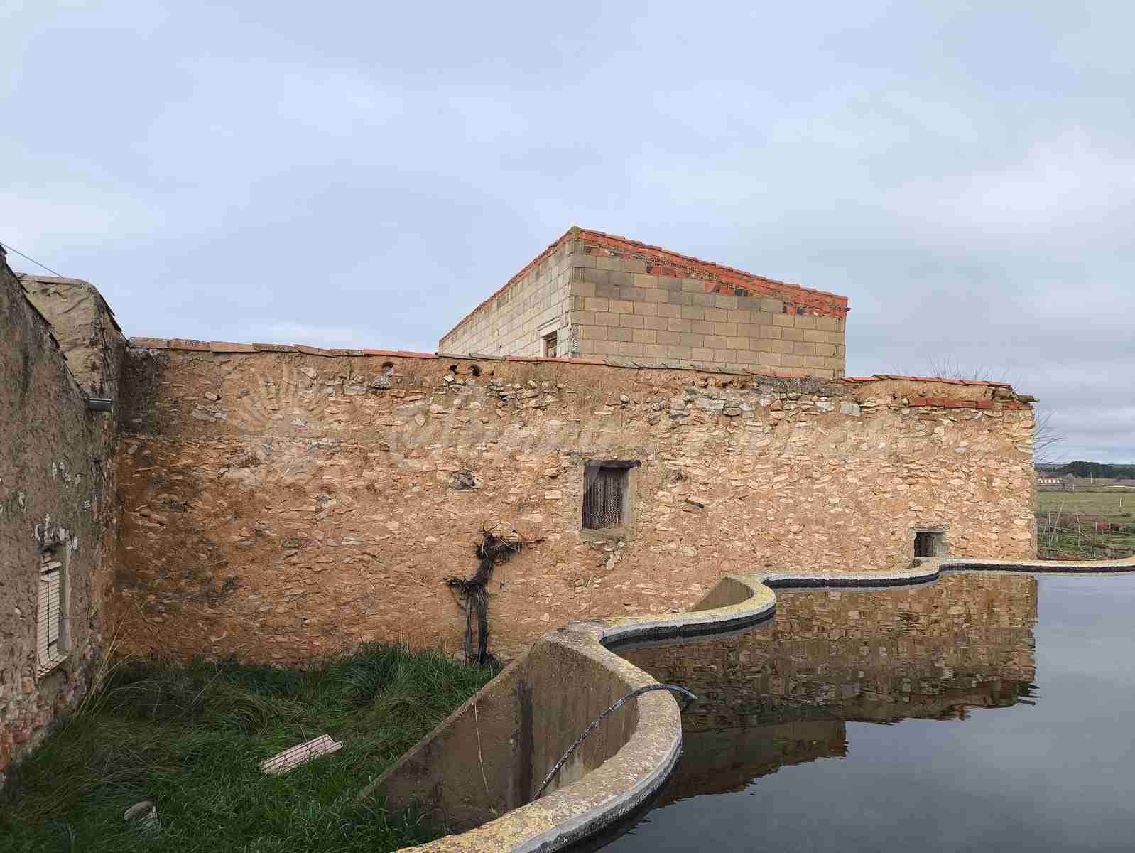 2 sypialnia Finka/Dom wiejski na sprzedaż w Almansa z basenem garażem - 125 000 € (Ref: 9532158)