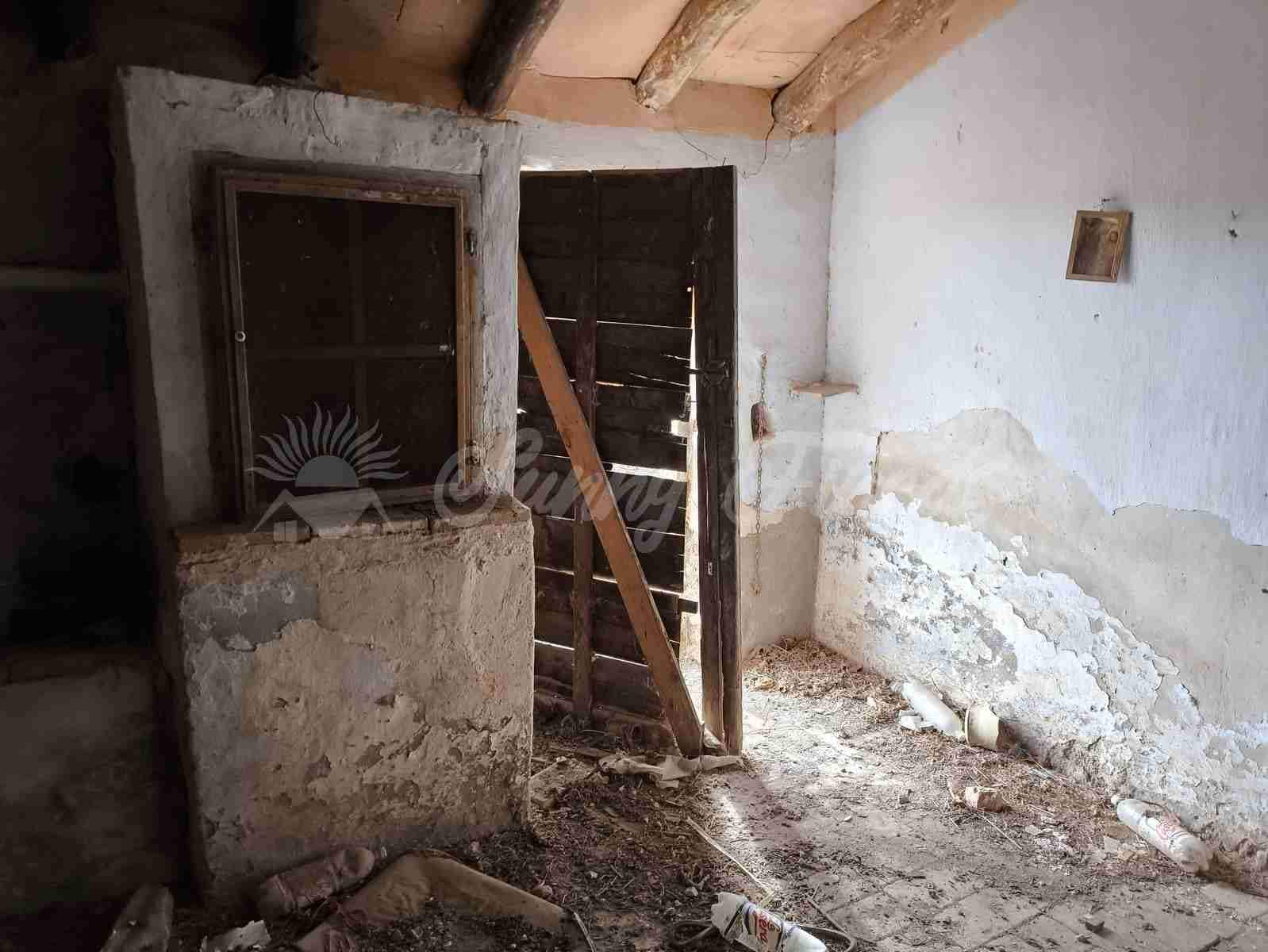 Finca/Casa Rural en Villena en venta con garaje - 30.000 € (Ref: 9618055)