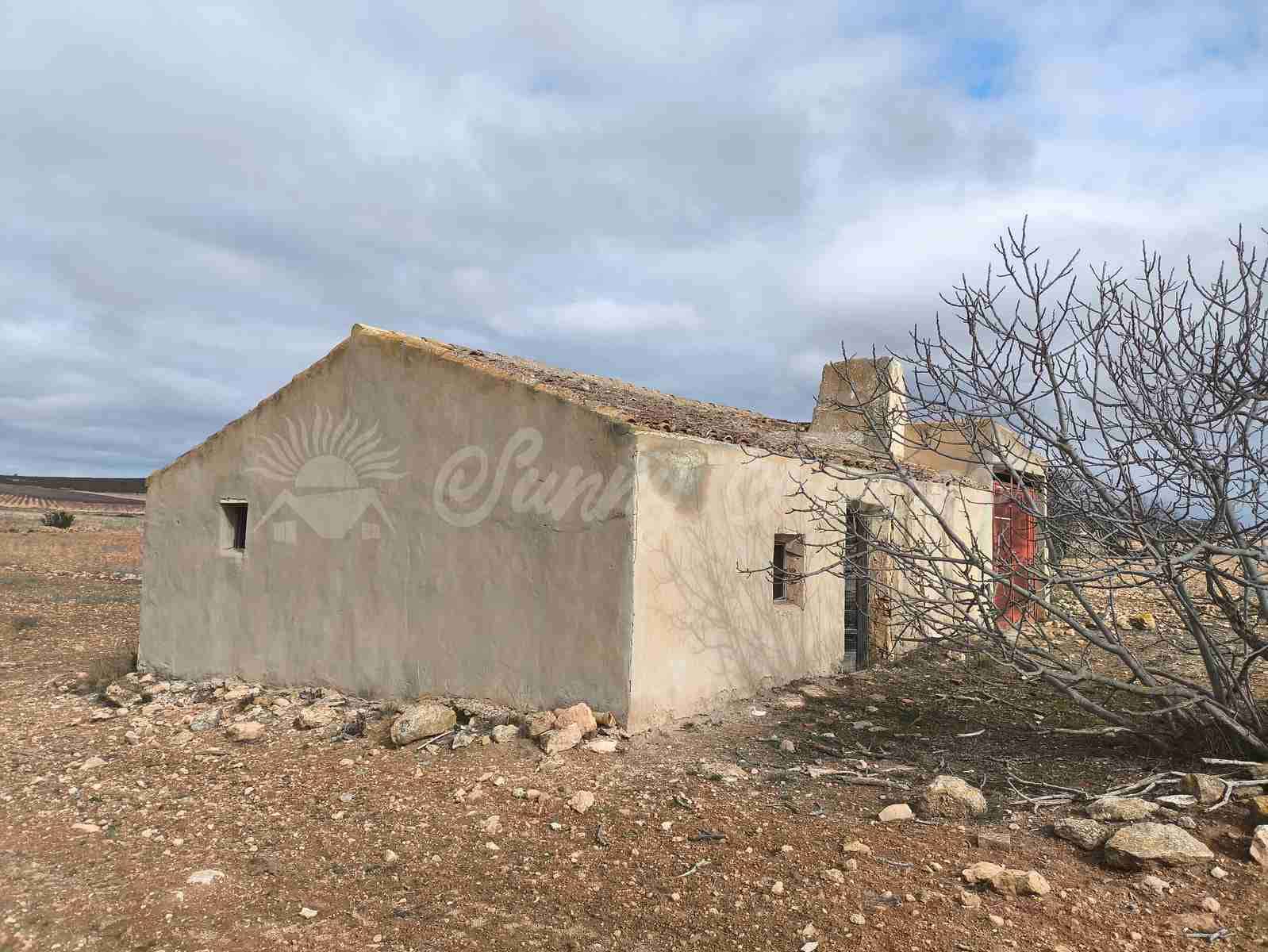 Finca/Casa Rural en Villena en venta con garaje - 30.000 € (Ref: 9618055)