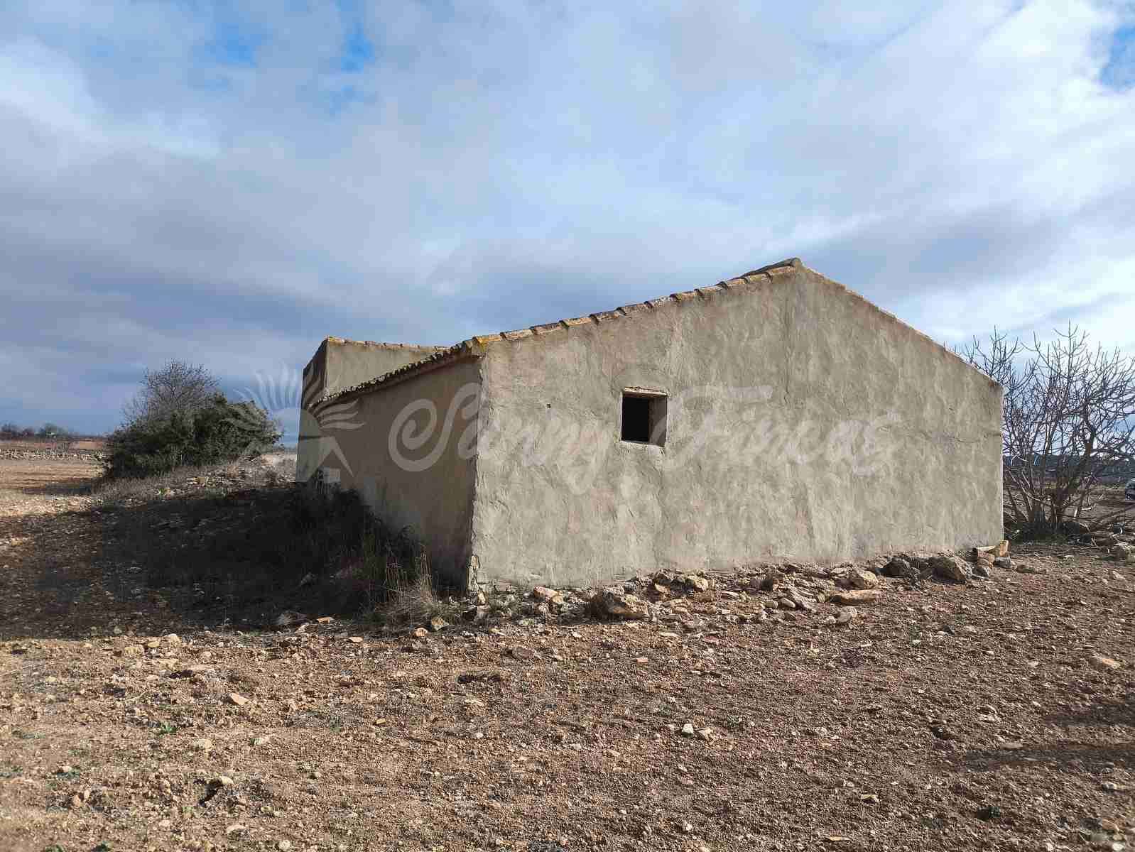 Finca/Casa Rural en Villena en venta con garaje - 30.000 € (Ref: 9618055)