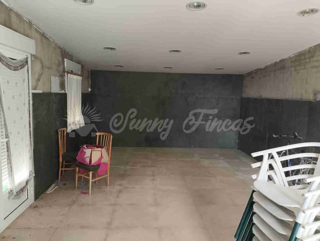 6 soverom Finca/Herregård til salgs i La Romana med svømmebasseng garasje - € 110 000 (Ref: 9646349)