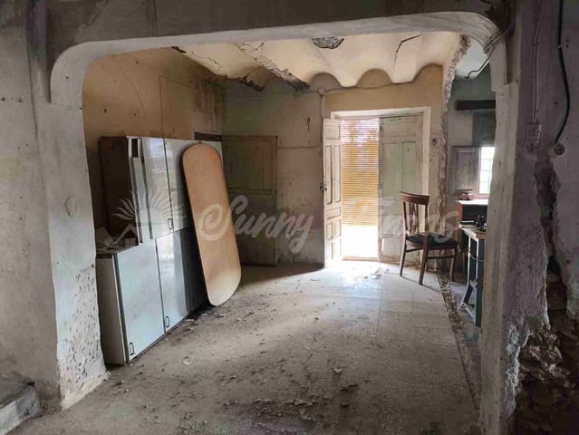 6 soverom Finca/Herregård til salgs i La Romana med svømmebasseng garasje - € 110 000 (Ref: 9646349)