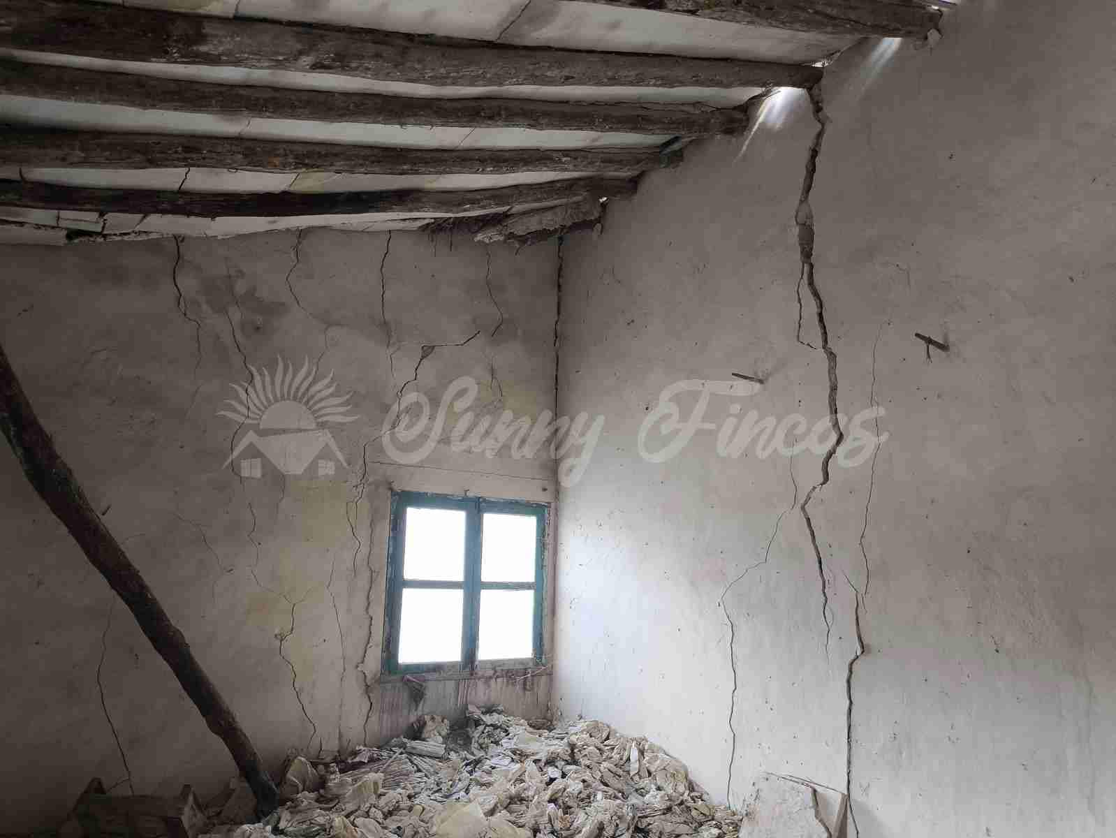 6 soverom Finca/Herregård til salgs i La Romana med svømmebasseng garasje - € 110 000 (Ref: 9646349)