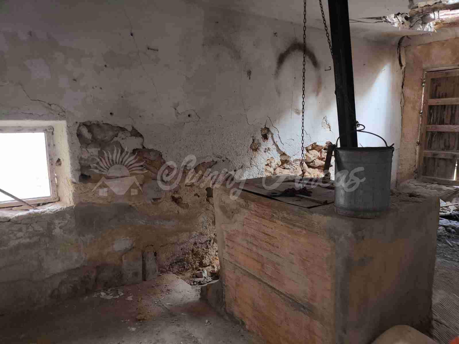 6 soverom Finca/Herregård til salgs i La Romana med svømmebasseng garasje - € 110 000 (Ref: 9646349)