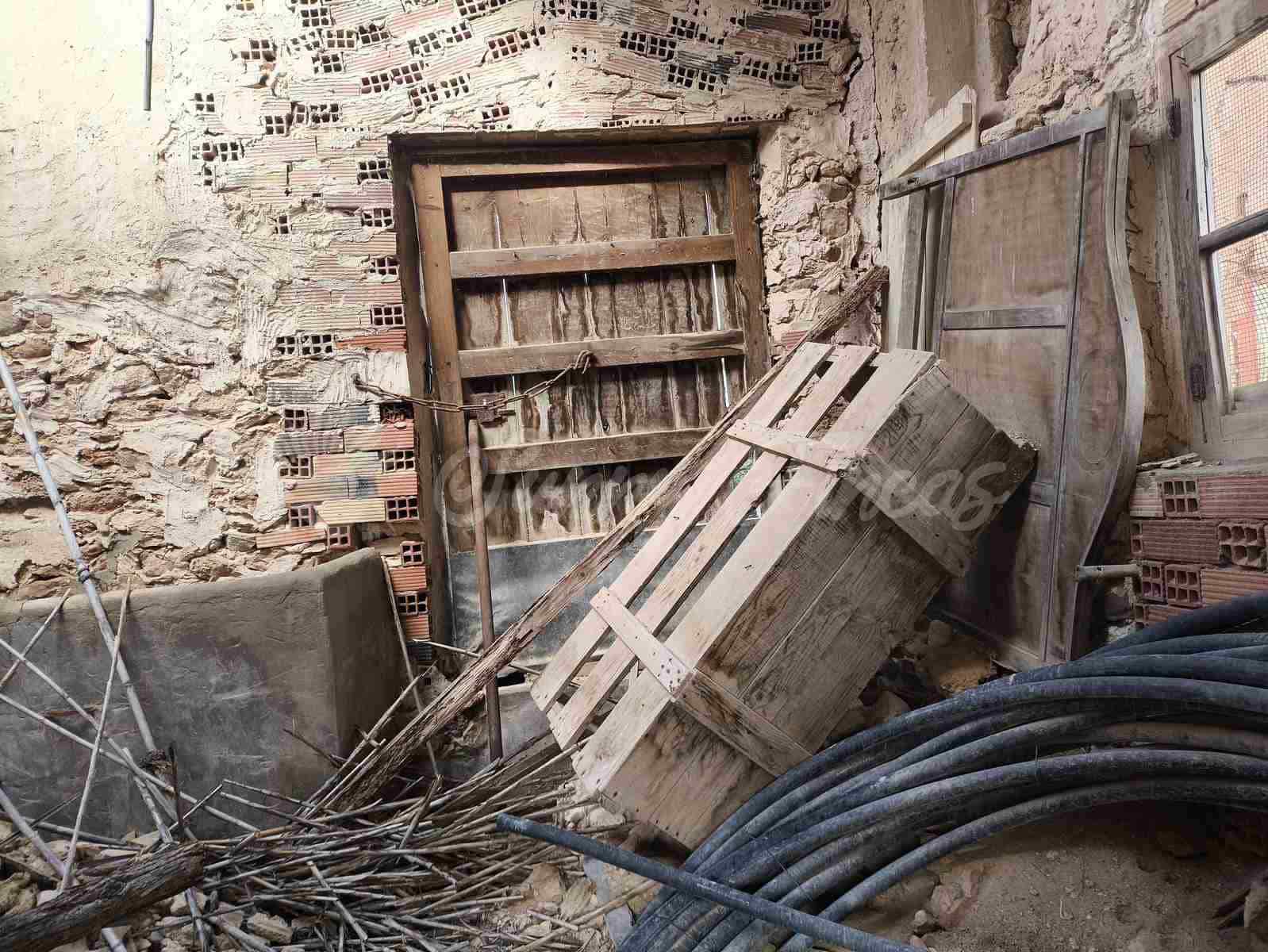 6 soverom Finca/Herregård til salgs i La Romana med svømmebasseng garasje - € 110 000 (Ref: 9646349)