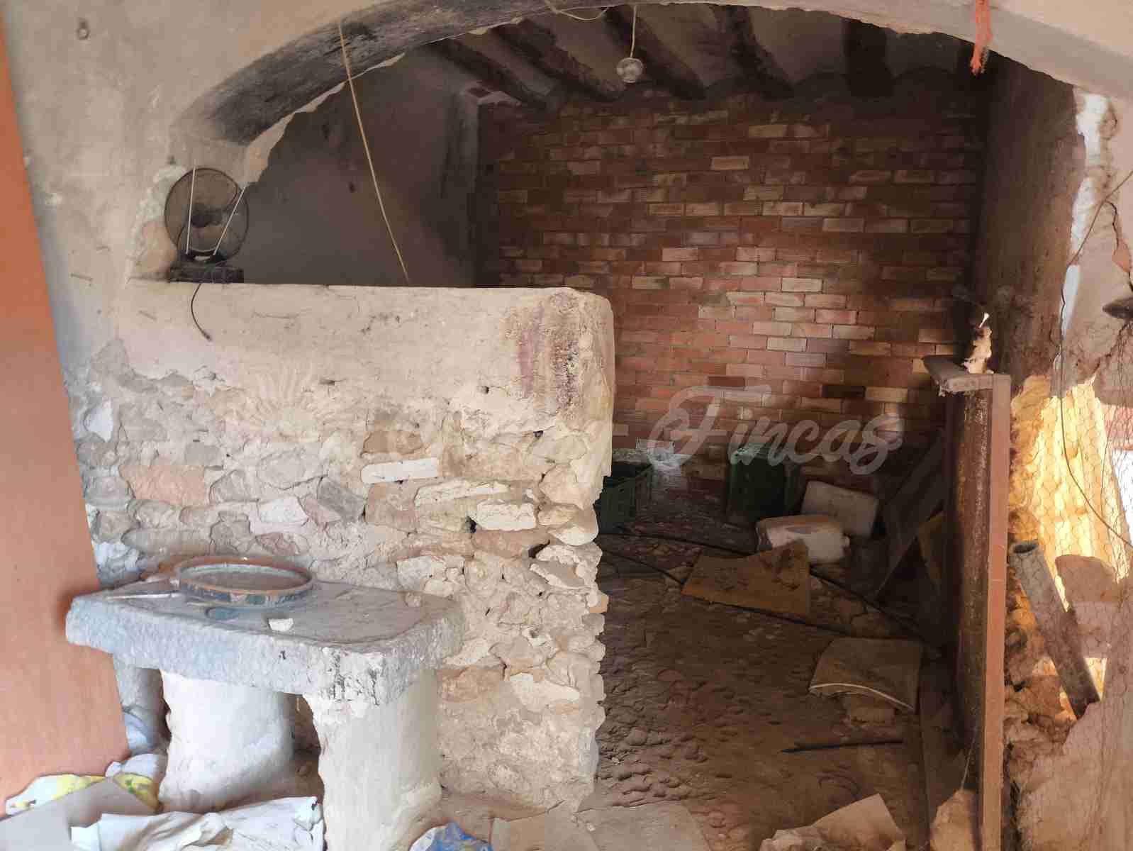 6 soverom Finca/Herregård til salgs i La Romana med svømmebasseng garasje - € 110 000 (Ref: 9646349)