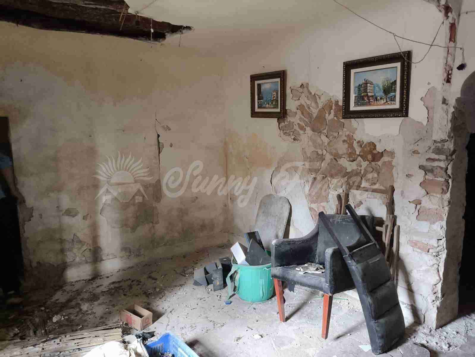 6 soverom Finca/Herregård til salgs i La Romana med svømmebasseng garasje - € 110 000 (Ref: 9646349)