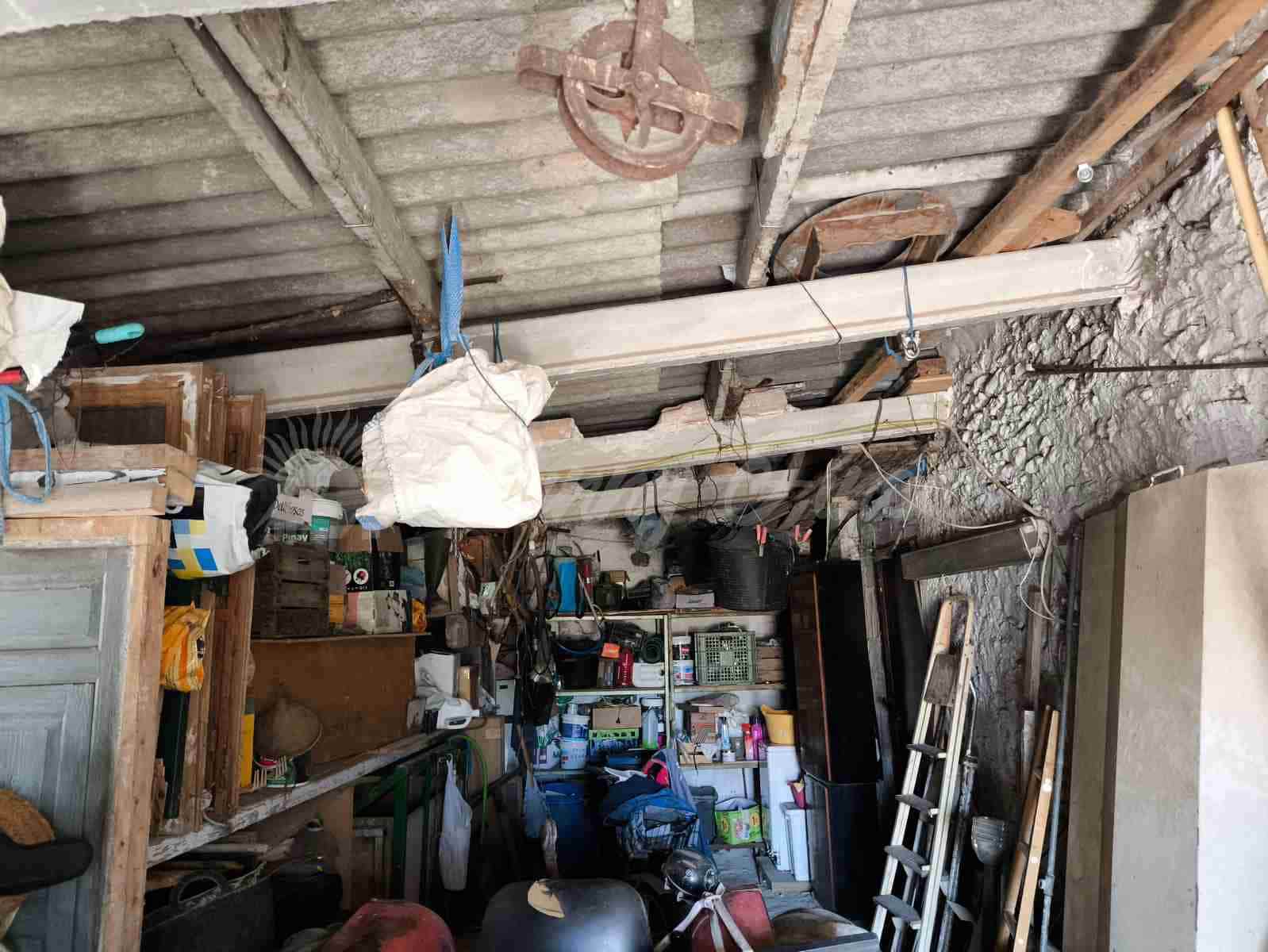 3 chambre Finca/Maison de Campagne à vendre à Villena avec piscine garage - 159 000 € (Ref: 9650599)