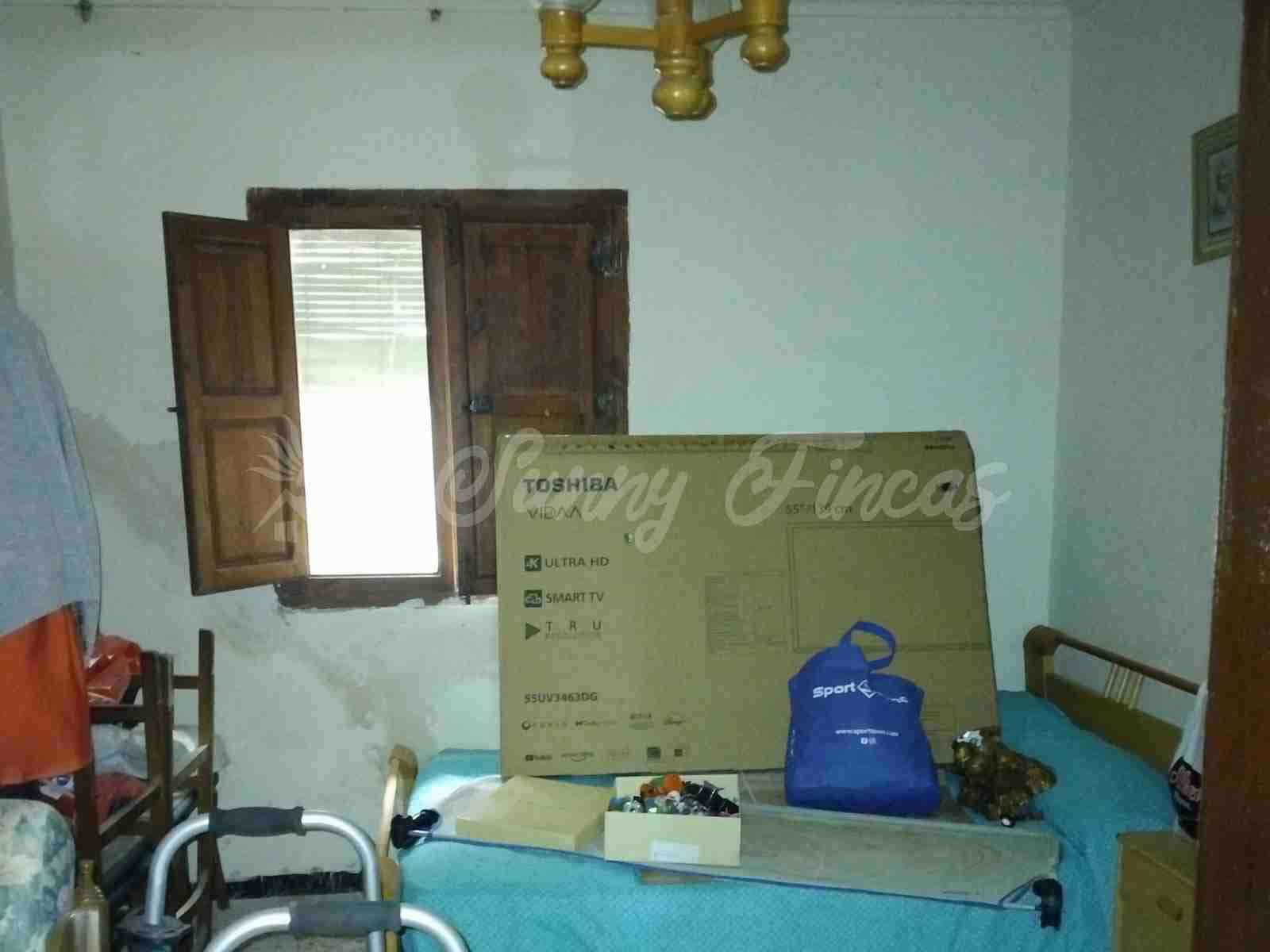 4 chambre Finca/Maison de Campagne à vendre à Pinoso avec garage - 80 000 € (Ref: 9676512)