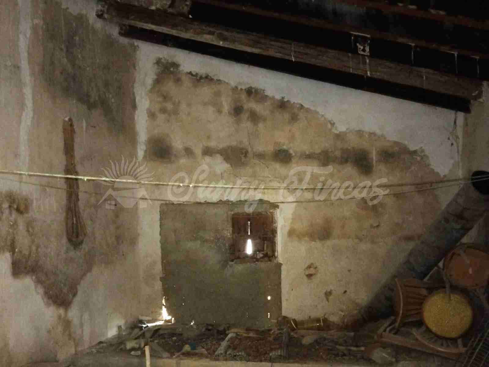 4 chambre Finca/Maison de Campagne à vendre à Pinoso avec garage - 80 000 € (Ref: 9676512)