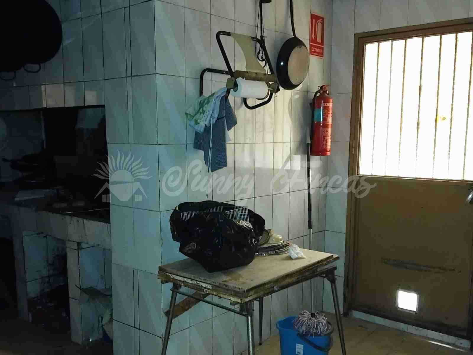 4 chambre Finca/Maison de Campagne à vendre à Pinoso avec garage - 80 000 € (Ref: 9676512)