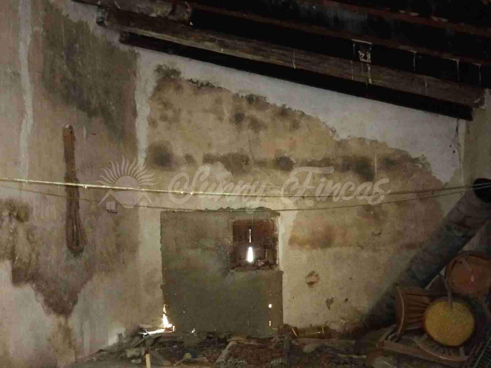 4 chambre Finca/Maison de Campagne à vendre à Pinoso avec garage - 80 000 € (Ref: 9676512)