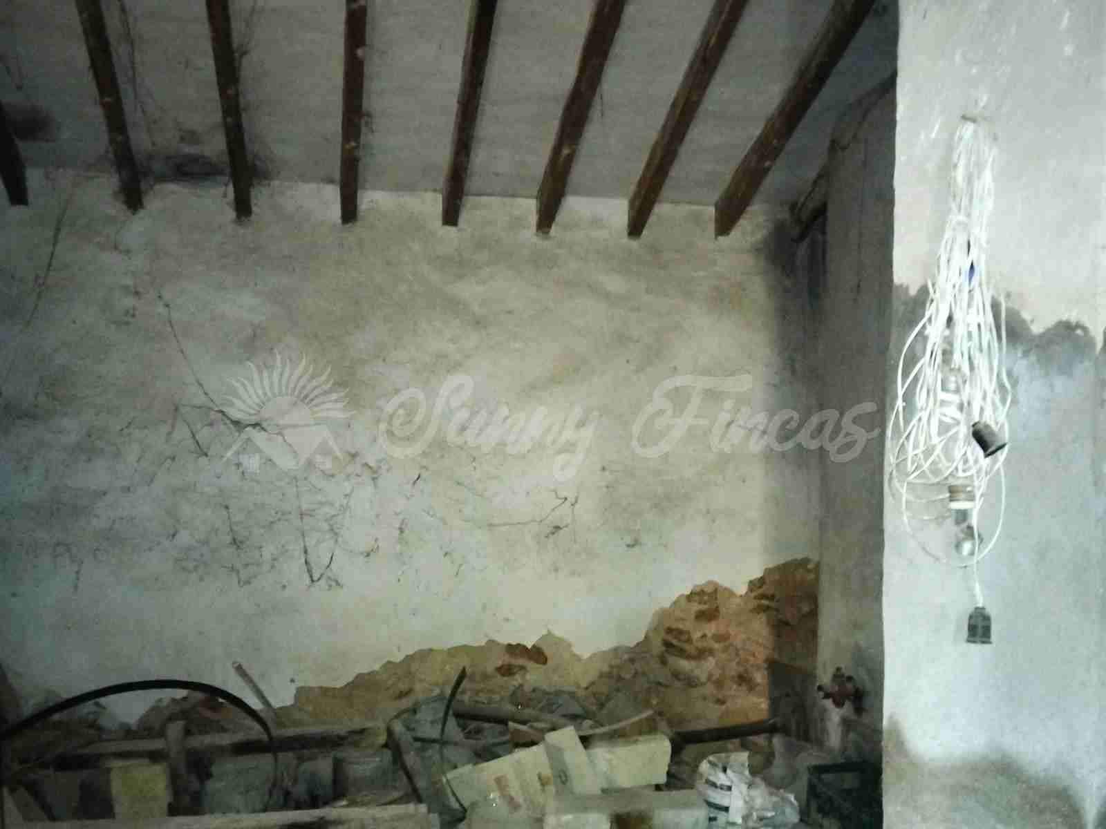 4 chambre Finca/Maison de Campagne à vendre à Pinoso avec garage - 80 000 € (Ref: 9676512)