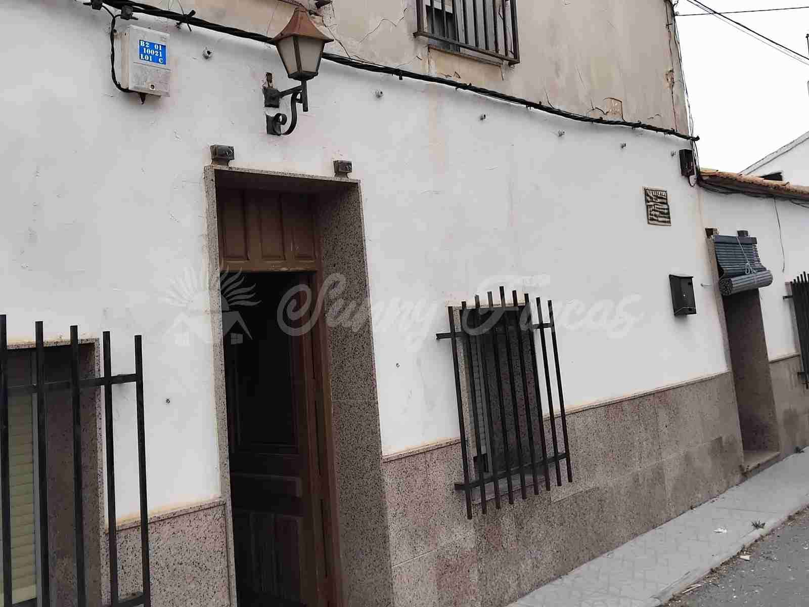 4 chambre Finca/Maison de Campagne à vendre à Pinoso avec garage - 80 000 € (Ref: 9676512)