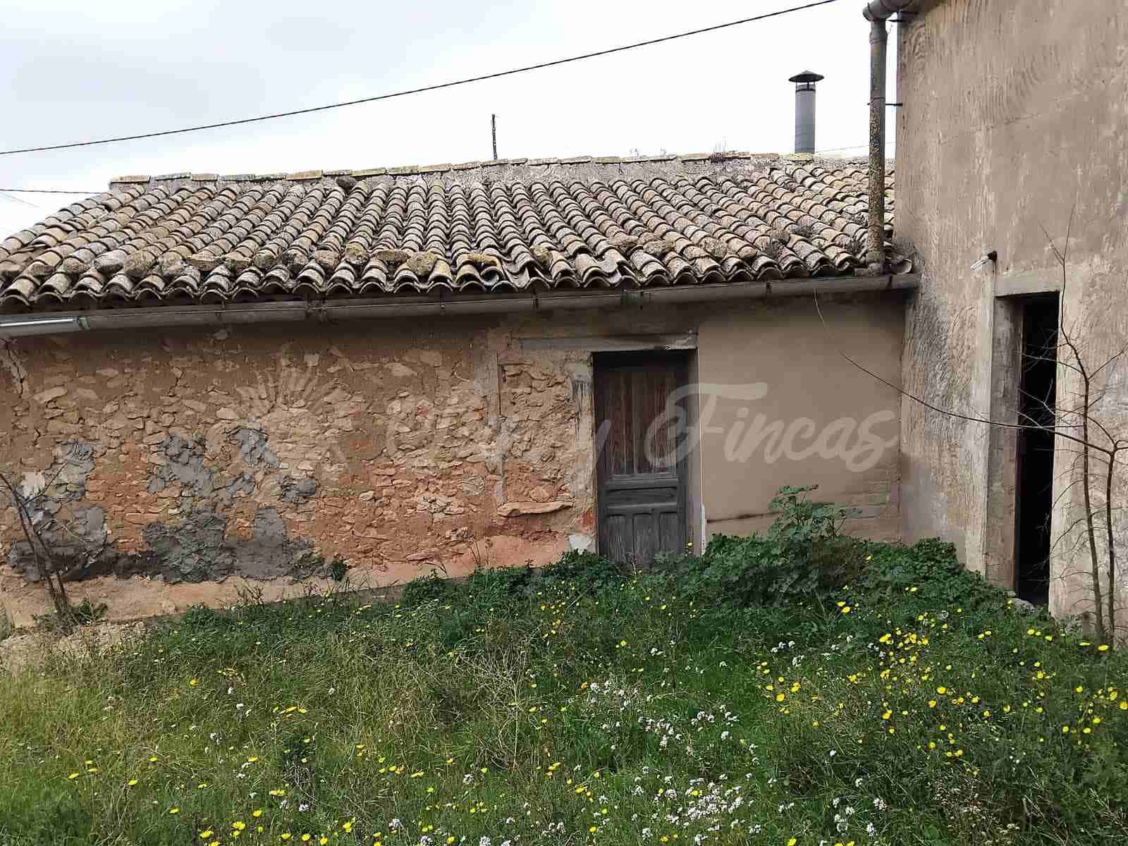 4 chambre Finca/Maison de Campagne à vendre à Pinoso avec garage - 80 000 € (Ref: 9676512)