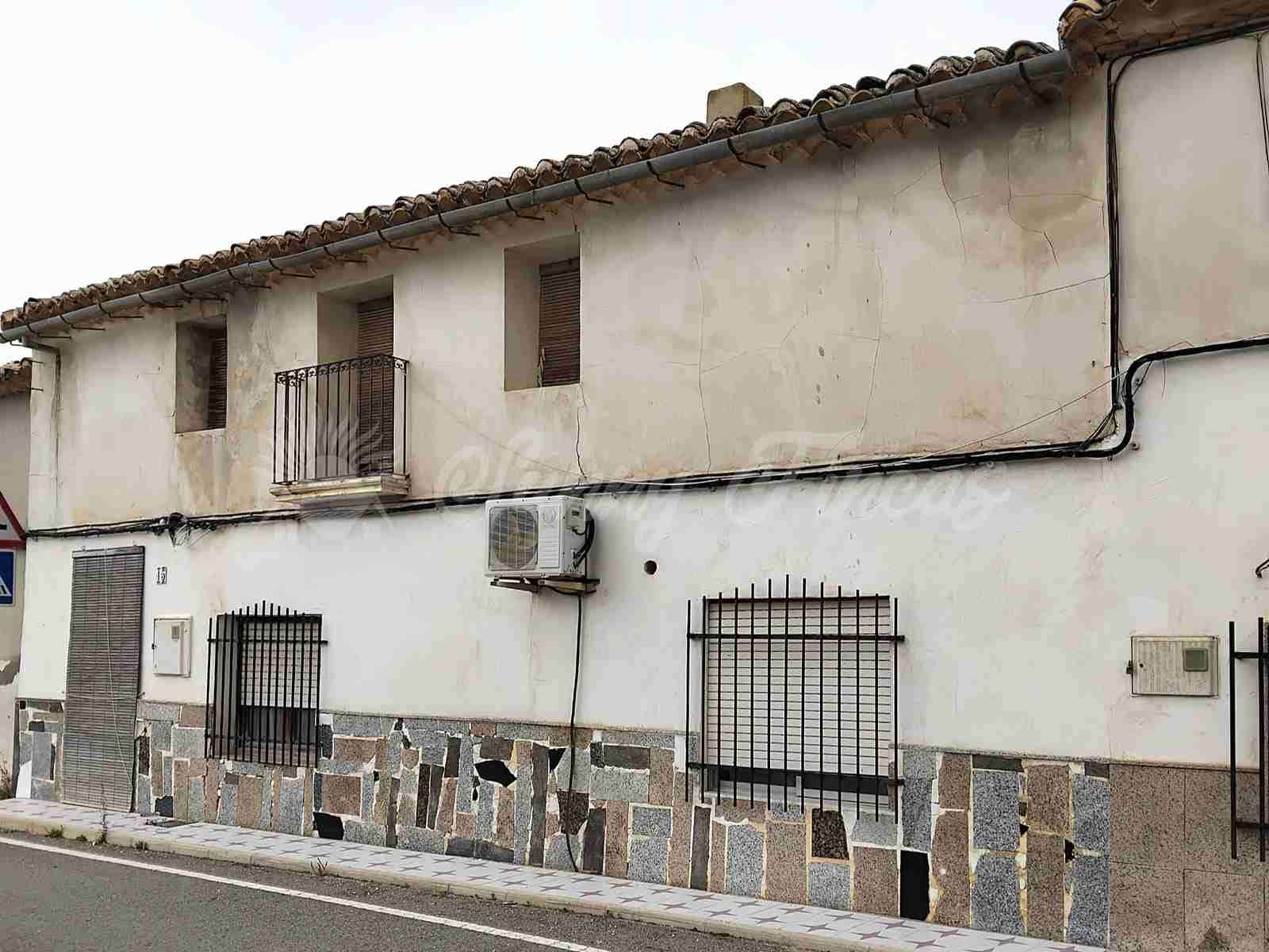 5 Zimmer Finca/Landgut zu verkaufen in Pinoso mit Garage - 65.000 € (Ref: 9676545)