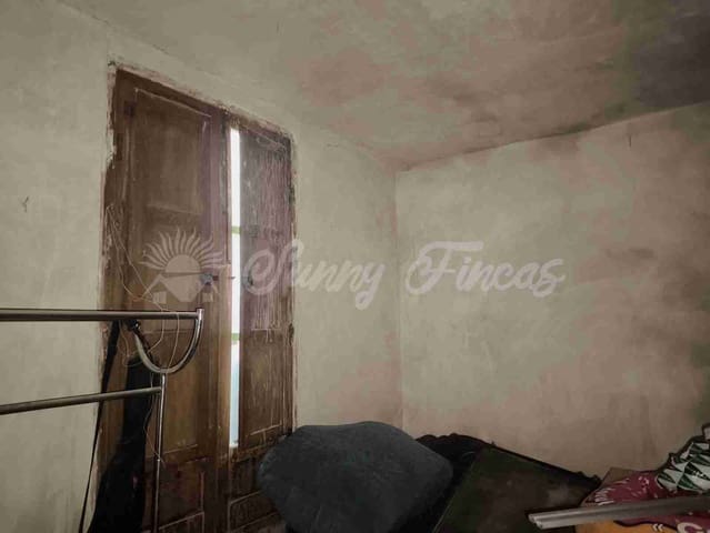 3 chambre Finca/Maison de Campagne à vendre à Monóvar / Monóver avec piscine garage - 75 000 € (Ref: 9678139)