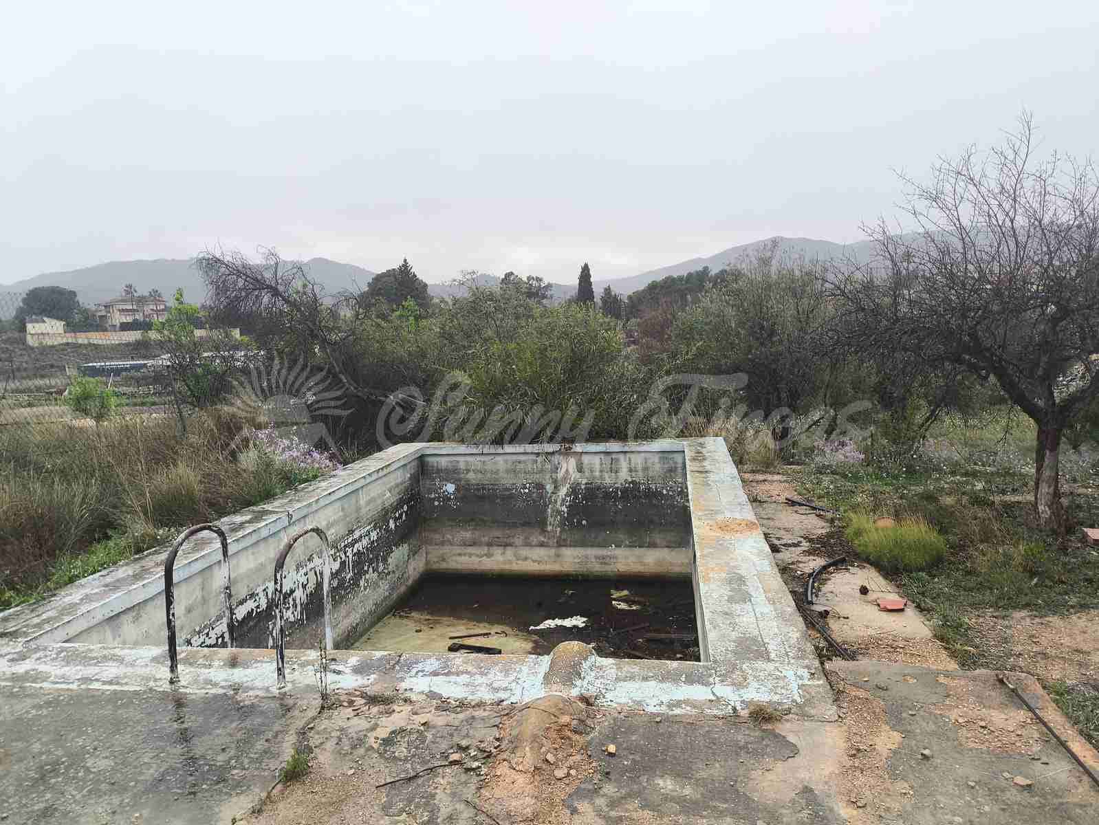 3 chambre Finca/Maison de Campagne à vendre à Monovar / Monover avec piscine garage - 75 000 € (Ref: 9678139)