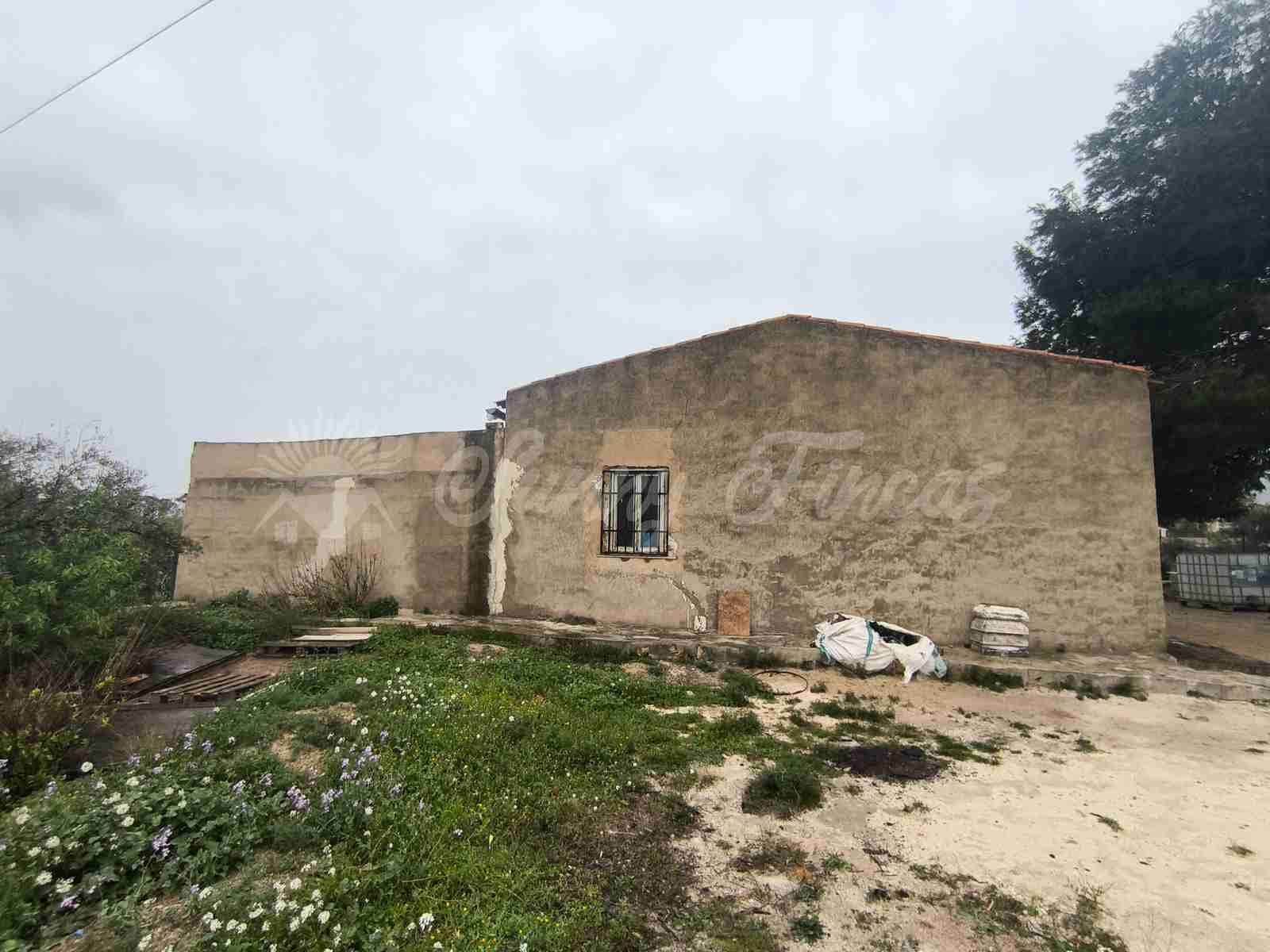 3 chambre Finca/Maison de Campagne à vendre à Monovar / Monover avec piscine garage - 75 000 € (Ref: 9678139)