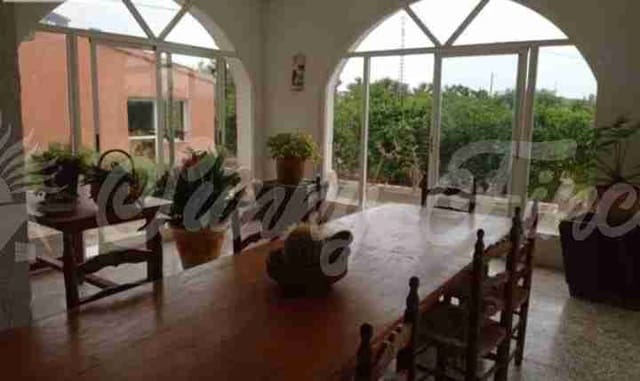 6 slaapkamer Villa te koop in Jubalcoy / Jubalcoi, Elche / Elx met garage - € 350.000 (Ref: 9723472)