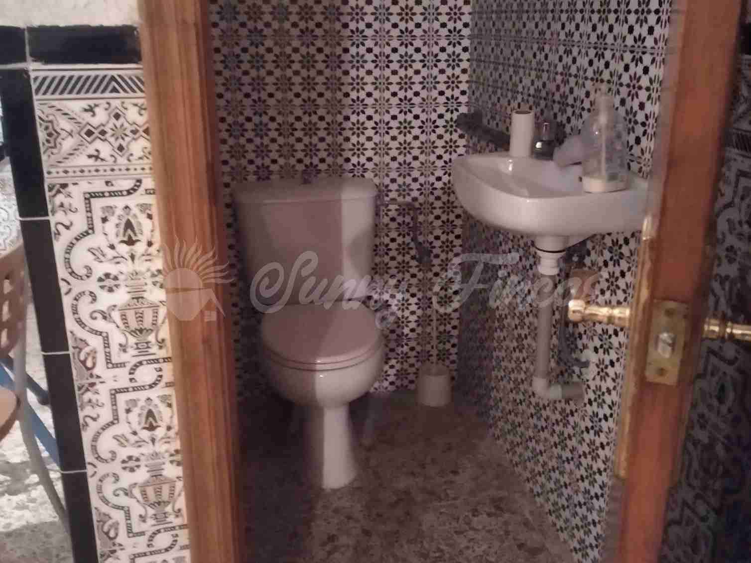 6 slaapkamer Villa te koop in Elche / Elx met garage - € 350.000 (Ref: 9723472)