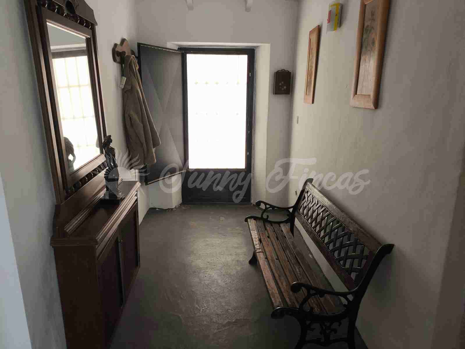 2 bedroom Finca/Country House for sale in Jumilla - € 58,000 (Ref: 9841087)