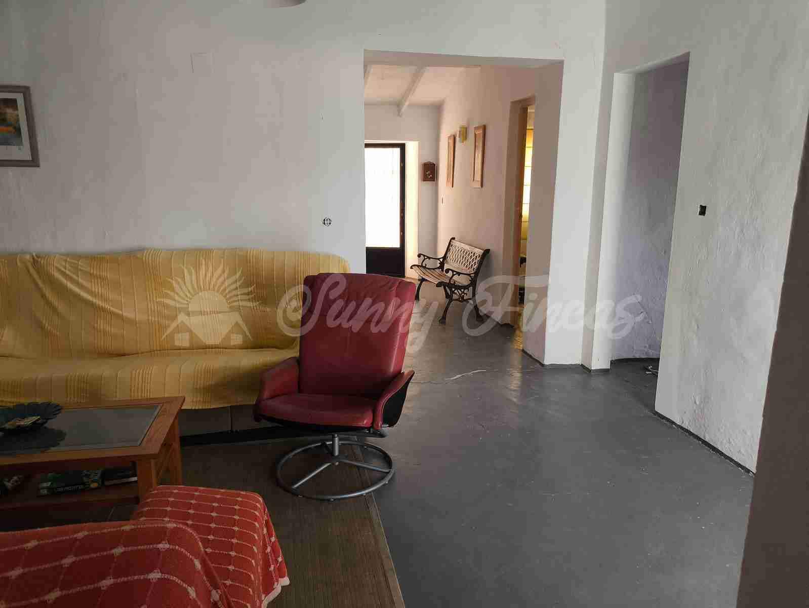 2 bedroom Finca/Country House for sale in Jumilla - € 58,000 (Ref: 9841087)