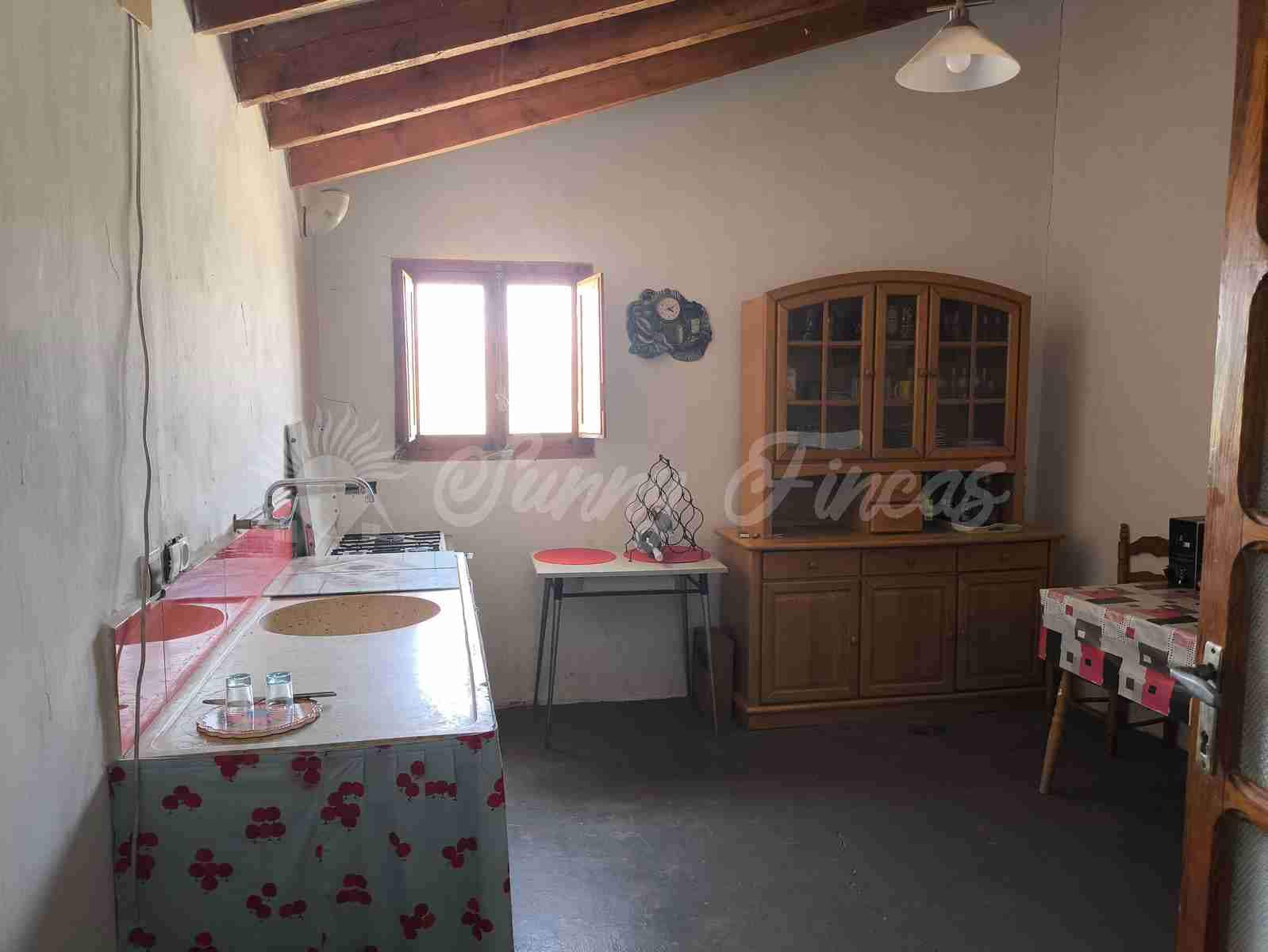 2 bedroom Finca/Country House for sale in Jumilla - € 58,000 (Ref: 9841087)