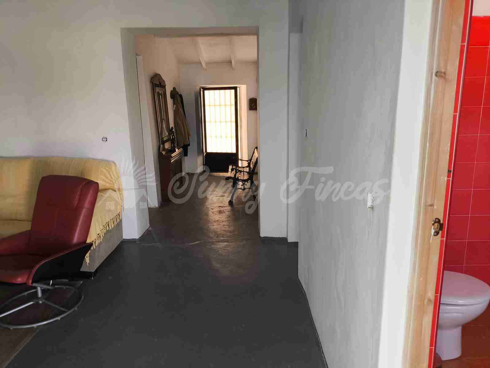 2 bedroom Finca/Country House for sale in Jumilla - € 58,000 (Ref: 9841087)