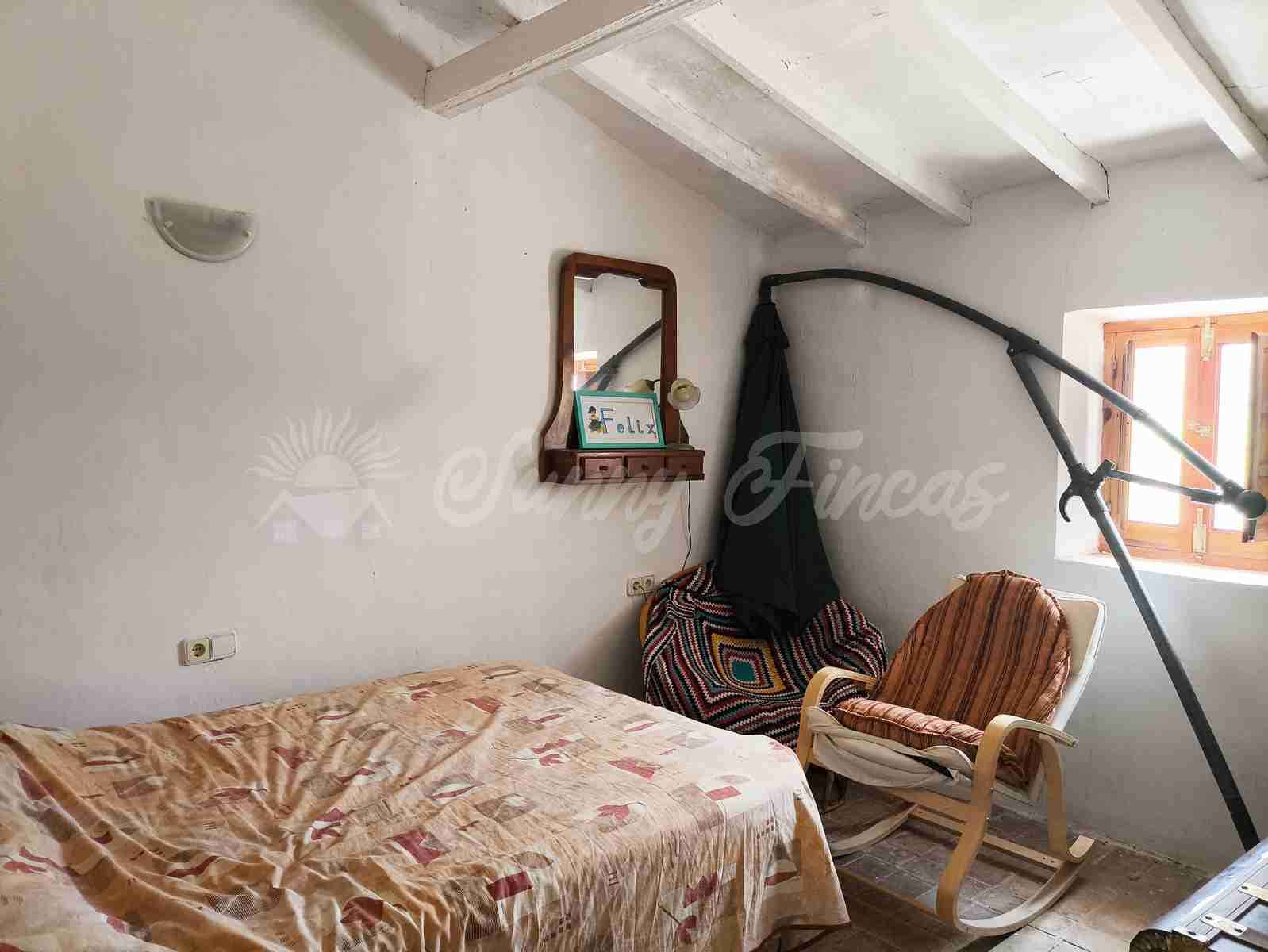 2 bedroom Finca/Country House for sale in Jumilla - € 58,000 (Ref: 9841087)
