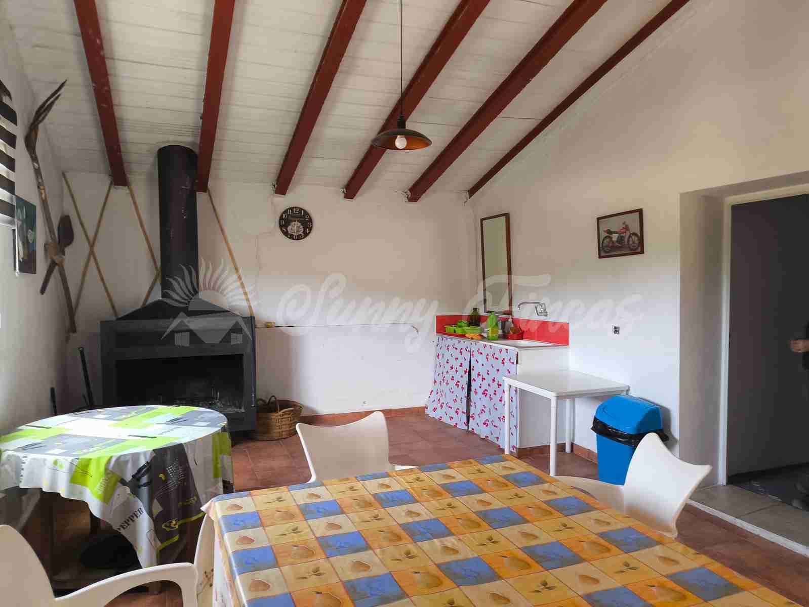 2 bedroom Finca/Country House for sale in Jumilla - € 58,000 (Ref: 9841087)