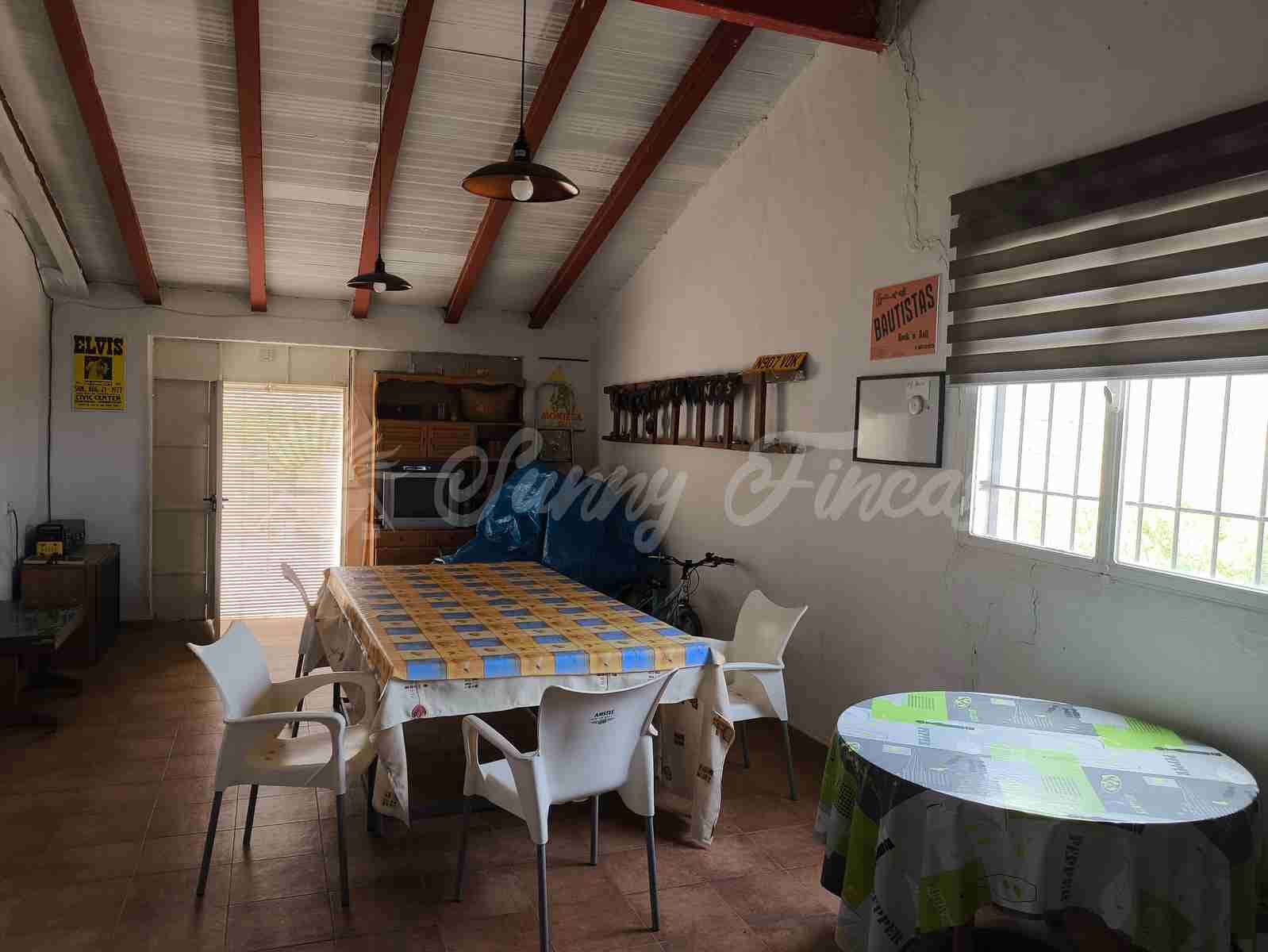 2 bedroom Finca/Country House for sale in Jumilla - € 58,000 (Ref: 9841087)