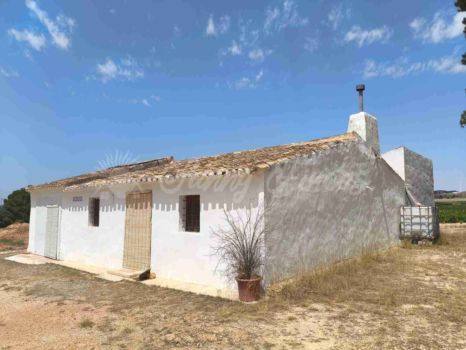 2 bedroom Finca/Country House for sale in Jumilla - € 58,000 (Ref: 9841087)
