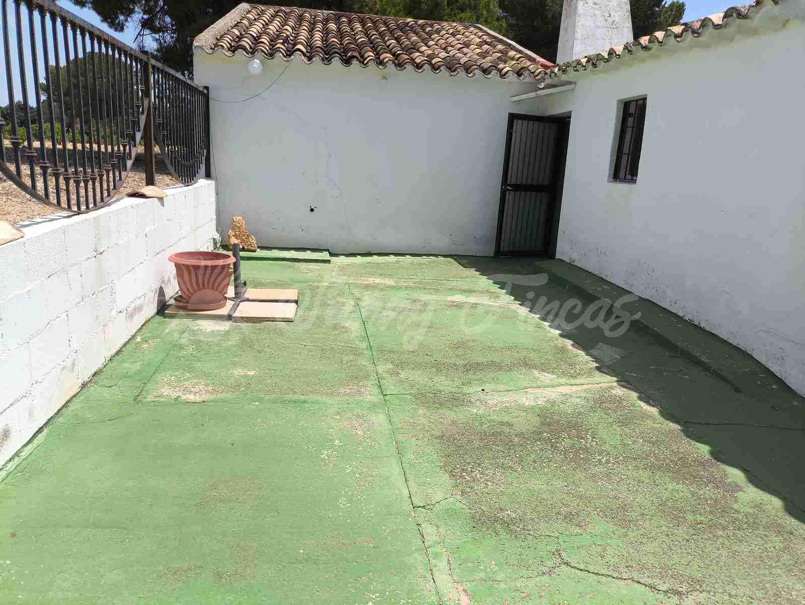 2 bedroom Finca/Country House for sale in Jumilla - € 58,000 (Ref: 9841087)